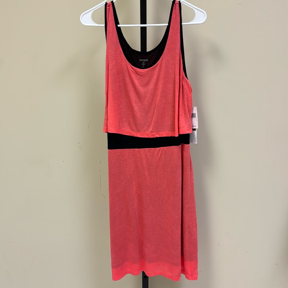 Kenzie casual dress. Pumpkin and black in color.